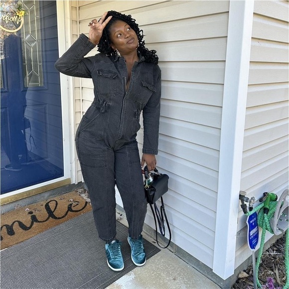 NWOT Women's Long Sleeve Denim Jumpsuit - Universal Thread Washed Black 00 - Picture 2 of 8